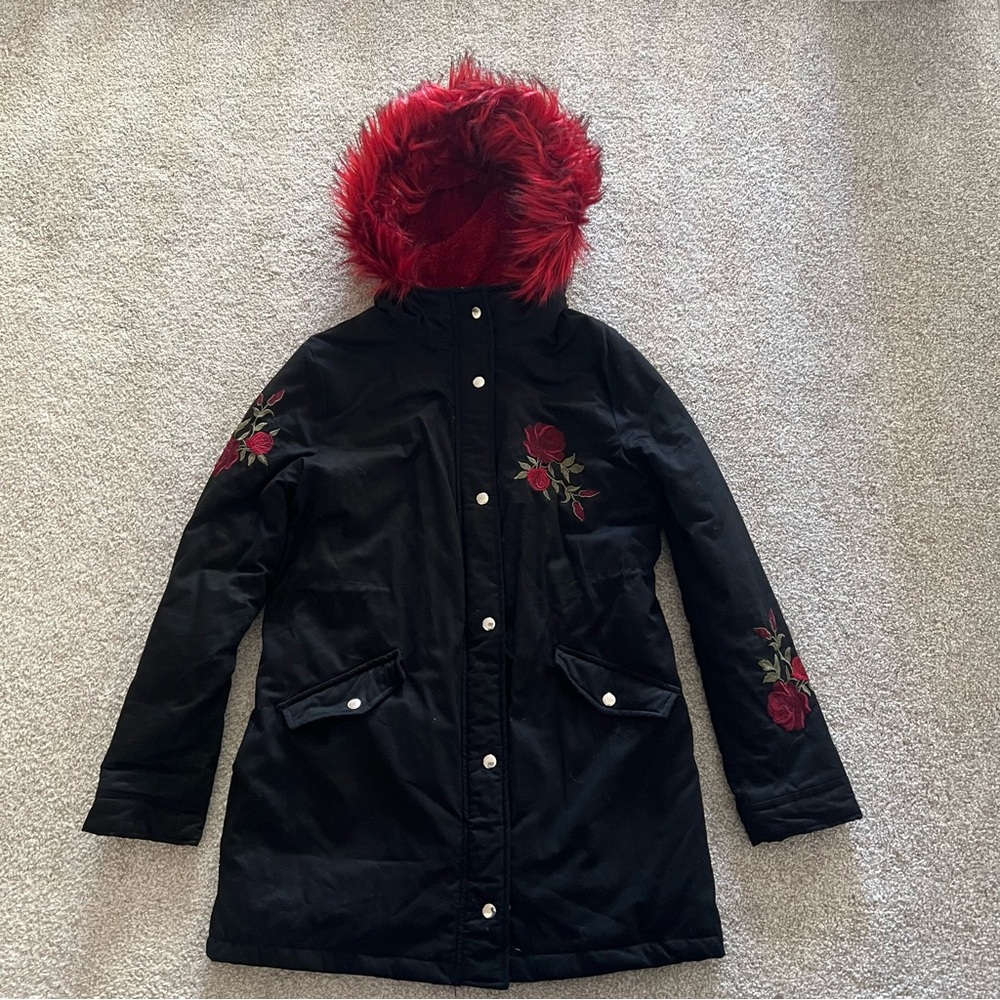 Y2K Rue 21 Black Floral Roses Embroidered Coat w Red Fur lined hood - Picture 10 of 16